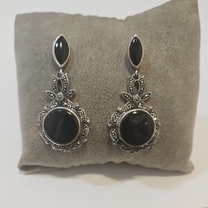 Elegant Black Silver Earrings